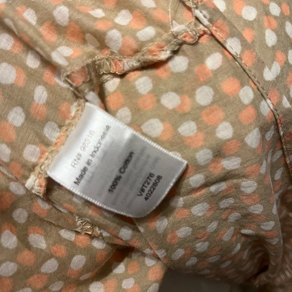 Coldwater Creek no iron button down shirt 12/14 - Picture 3 of 5